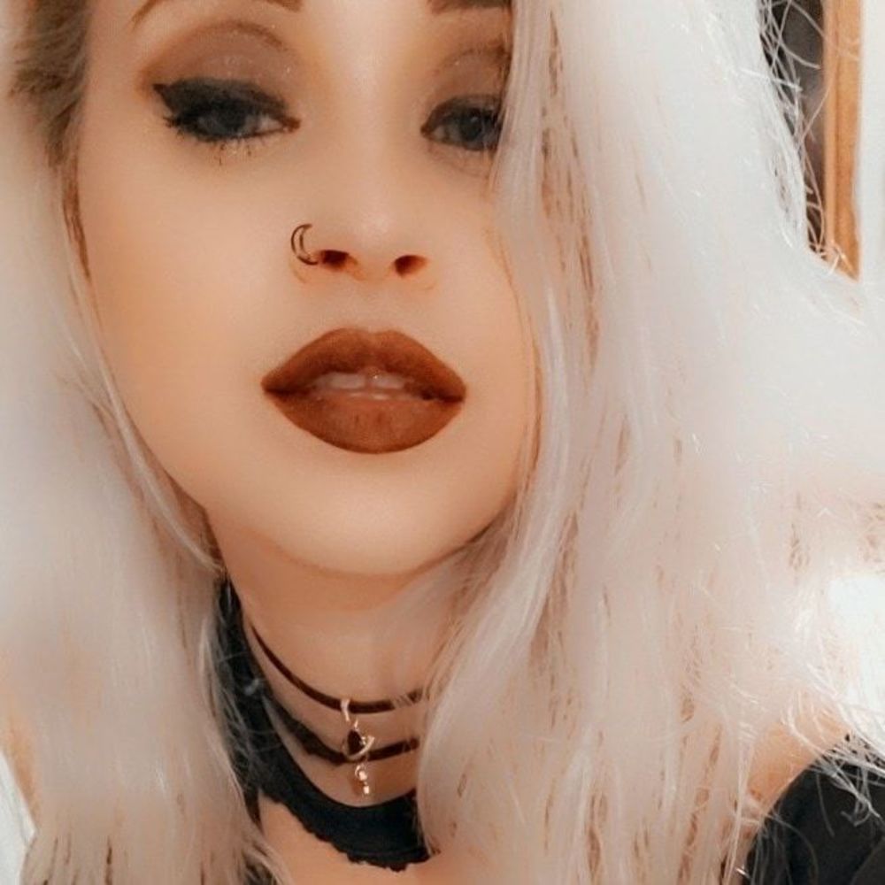 Meet your Posher, Anastasia